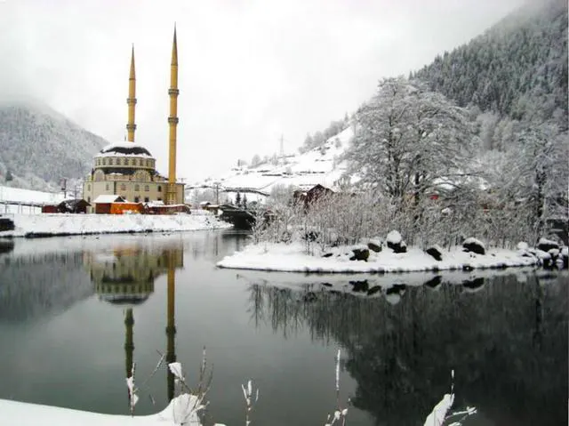 Trabzon in winter, Lake Uzungol